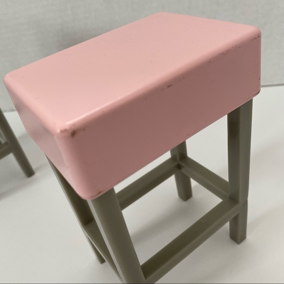 Our Generation OG Sweet Stops Ice Cream Truck Replacement Pink Chairs Stools - Picture 6 of 8